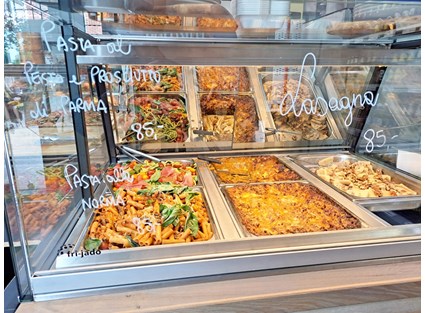 Deli Counter Hot 120 Betjent